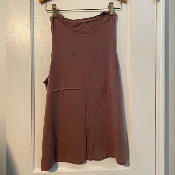 LOT OF 6 Target and UO Tank/Tee Basics Shirts, Black/Taupe/Gray, Size S/M - Picture 5 of 14